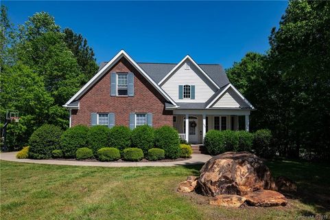 1908 Dawnhurst Lane sold home in Hunters Place, York, SC