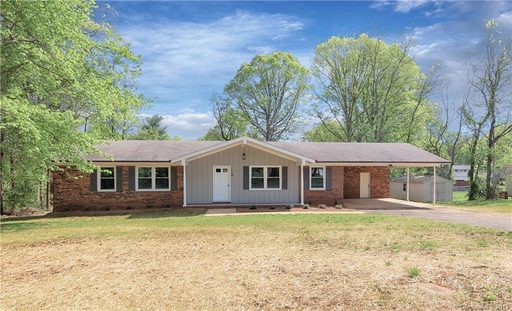 119 W Meadowview Drive