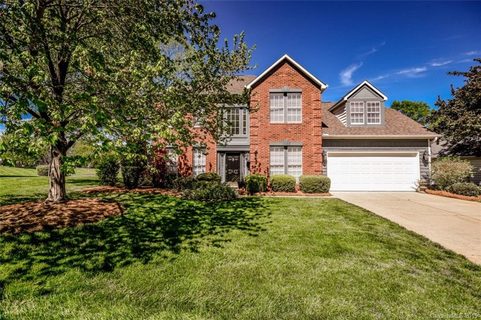 7421 Monbrison Circle sold home in Bordeaux, Cornelius, NC