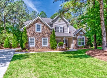 1035 Foreman Court