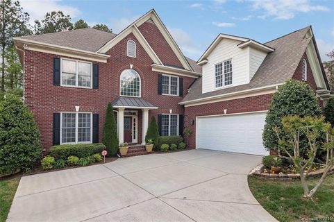11656 James Richard Drive sold home in Vanderbilt At Providence, Charlotte, NC