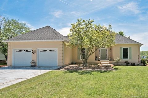 12412 Willow Grove Way