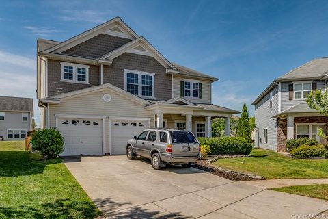 Previously sold for $280,800