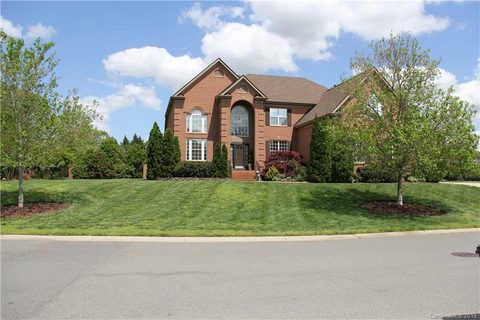 501 Castlestone Lane sold home in Blackstone, Matthews, NC