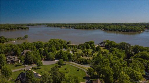 5323 Masons Ferry Road sold lot in Masons Crossing, Lake Wylie, SC