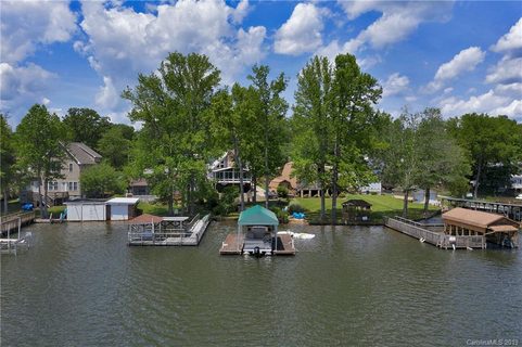 658 Pinehaven Drive