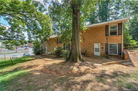 921 Ambassador Street sold multi-family property in Summit View, Charlotte, NC