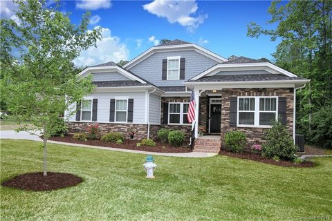 106 Misty Woods Drive