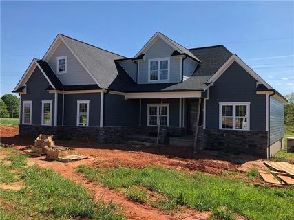 935 Oak Ridge Farms Circle sold home in Oak Ridge Farms, Newton, NC