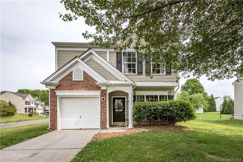 10414 Roundleaf Drive sold home in Loren Farms, Charlotte, NC