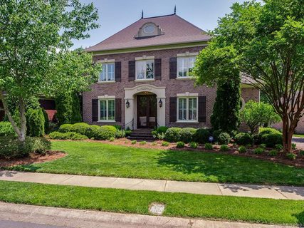 11940 James Richard Drive sold home in Vanderbilt at Providence, Charlotte, NC