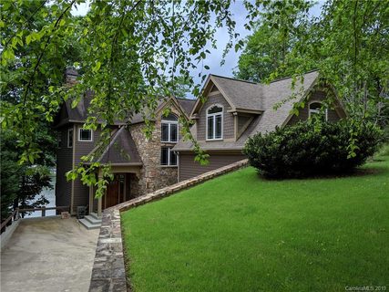 379 Lurewoods Manor Drive sold home in Lurewoods Manor, Lake Lure, NC