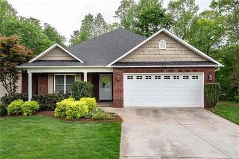 1474 Mayfair Drive