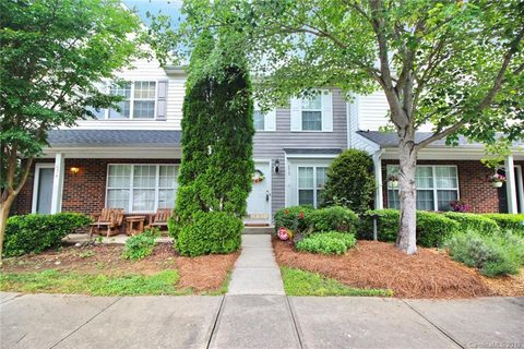 672 Emerald Cove Drive 1603 sold townhome in Glenwater, Charlotte, NC