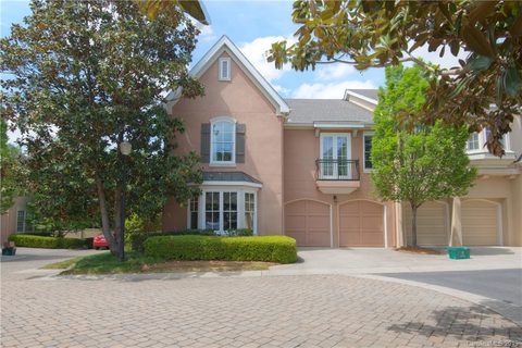134 Wendover Heights Circle