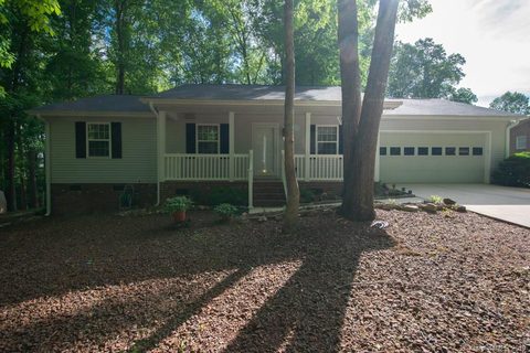 213 Hickory Lane sold home in Hickory Cove, Salisbury, NC