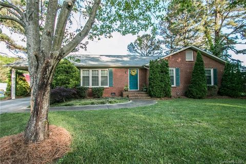 114 Cottonwood Drive