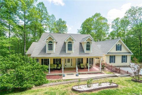 132 Eagle Ridge Road sold home in Eagles Ridge, Sylva, NC