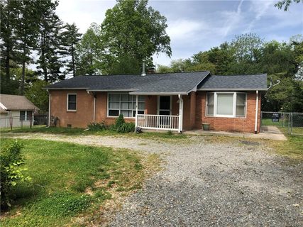 810 S Whitted Street sold home in Mcintosh Hill, Hendersonville, NC
