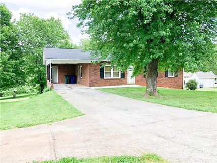 3776 Newhall Drive 15/C sold home in Eastover, Conover, NC
