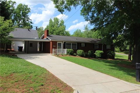 209 Fieldstone Circle sold home in Ashley Park, Statesville, NC