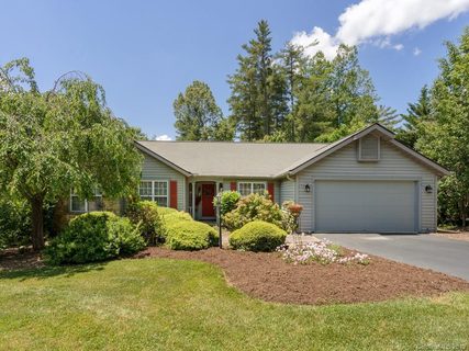 3 Tall Pines Road