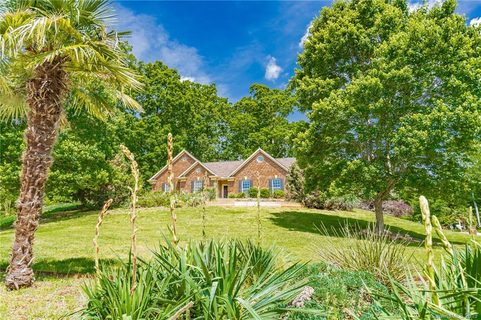 7083 Hunters Bluff Drive