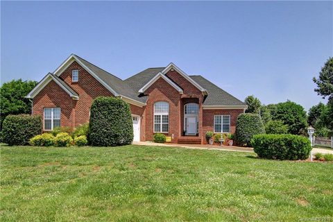 120 Westview Lane sold home in Meadow Oaks, Statesville, NC