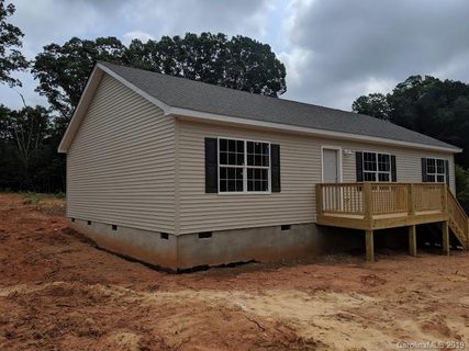 131 Whistling Pines Drive