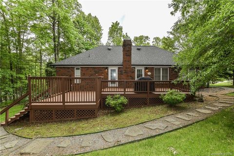 6802 Teal Drive