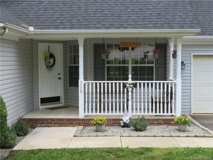 116 Gatwick Court