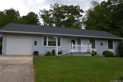 15 Glen Meadows Road
