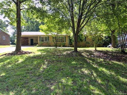 1217 Donna Drive