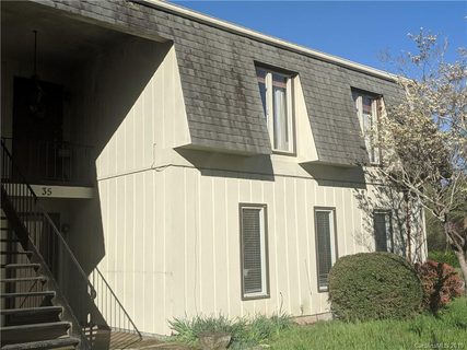 35 Jolly Lane