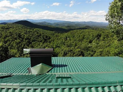 30 Burr Lane sold home in Highland Forest, Brevard, NC
