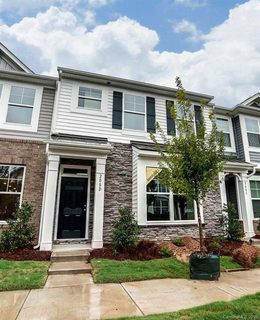 208 Waterlynn Ridge Road D-Lot 40 sold townhome in Waterlynn Grove, Mooresville, NC
