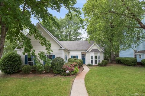 17111 Graves Court sold home in Bordeaux, Cornelius, NC