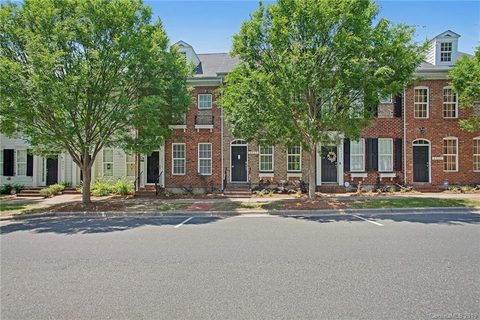 8917 Socata Way