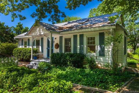 35 Crestmont Avenue