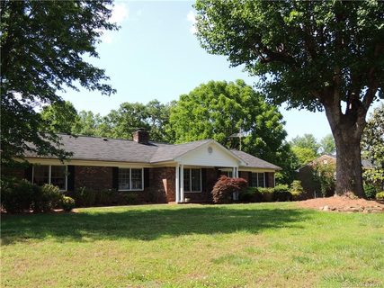 262 Ellington Street sold home in Ellington Heights, Spindale, NC