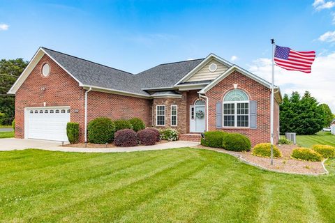 3447 47th Avenue Place sold home in Wandering Meadows, Hickory, NC