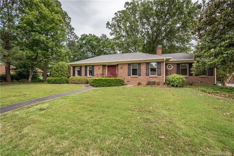 Previously sold for $290,000