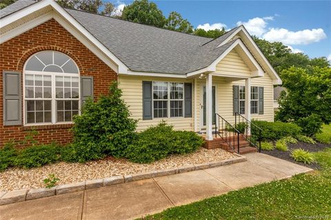 2311 River Chase Drive sold home in River Chase, Monroe, NC
