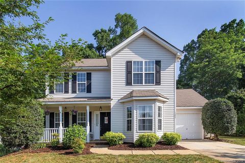 11823 Silvercrest Drive sold home in Rocky Ridge, Charlotte, NC