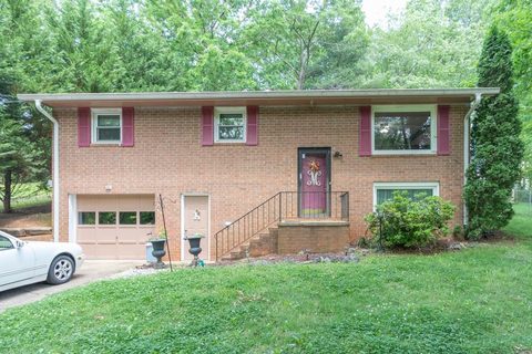 1260 Finger Bridge Road sold home in Riverview Acres, Hickory, NC