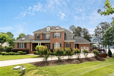 129 Kelly Cove Court sold home in Donaldson Landing, Mooresville, NC