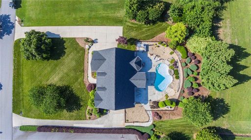 1035 Horse Rock Road