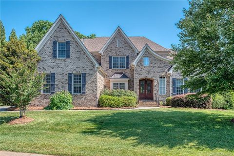 2024 Fitzhugh Lane sold home in Stratford Hall, Matthews, NC