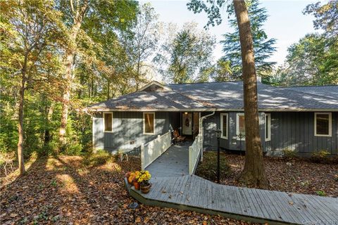 2707 Wimbledon Drive