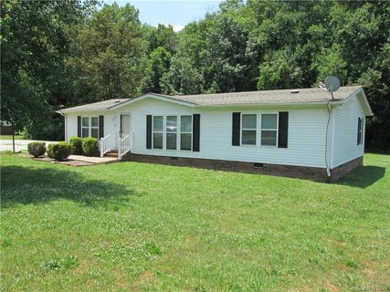 151 Doubletree Drive sold manufactured home in Mountain Road Village, Statesville, NC